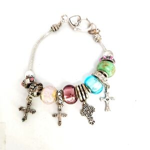 Vintage Christian Religious Cross Charm Bracelet Silvertone Art Glass Heart 7.5"